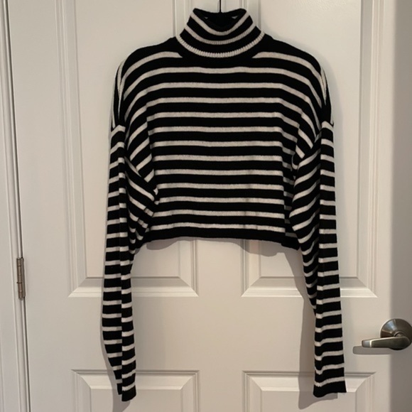 Stripe High Neck Oversized Crop Sweater 💕 - Picture 3 of 5